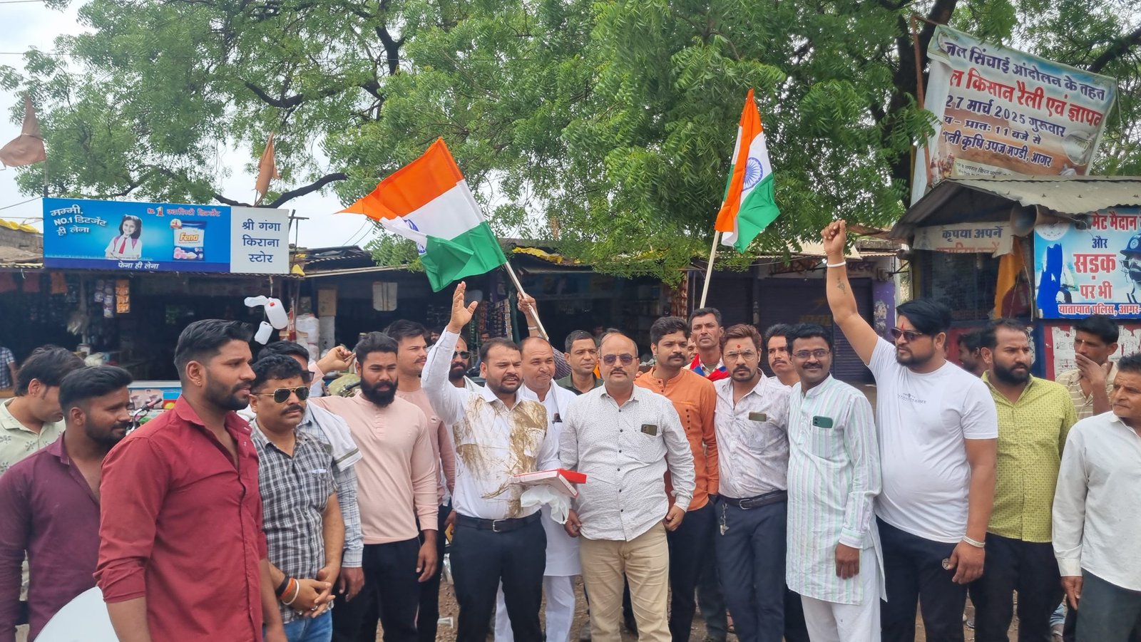 आगर में ऑपरेशन सिंदूर का स्वागत, आतिशबाजी कर मनाई खुशियां