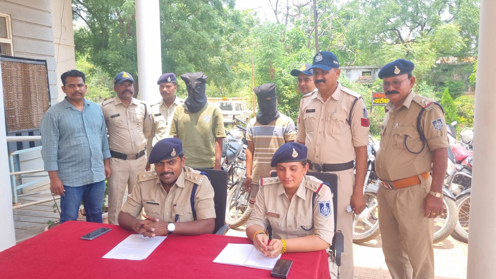 आगर कोतवाली पुलिस ने चोरी की 18 मोटरसाइकिल की जप्त, ₹1440000 का मशरूका किया मरामद, जिले की अलग-अलग जगहों से की गई थी बाइक चोरी, दो आरोपी को लिया हिरासत में