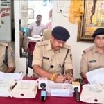 थाना प्रभारी शशि उपाध्याय के कुशल नेतृत्व में नलखेड़ा पुलिस को बड़ी सफलता, सर्राफा व्यापारी से हुई लूट का खुलासा 08 आरोपी गिरफ्तार, 14 किलो से अधिक चांदी व दो बोलेरो वाहन जब्त; राजस्थान तक पहुंचे टीआई तार